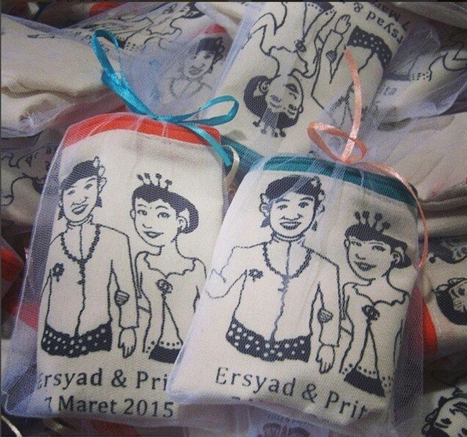 Souvenir Pouch Jawa by Plung Creativo - 004 Souvenir Pouch Jawa by Plung Creativo - 004