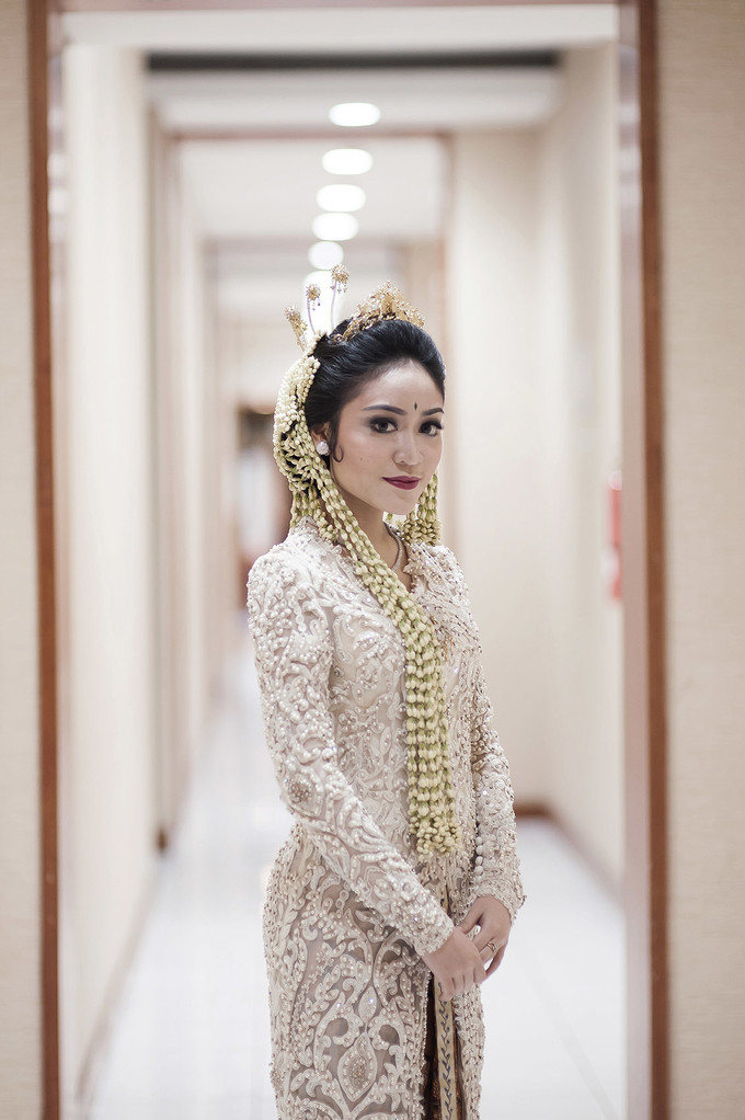 Sundanese Wedding Dress