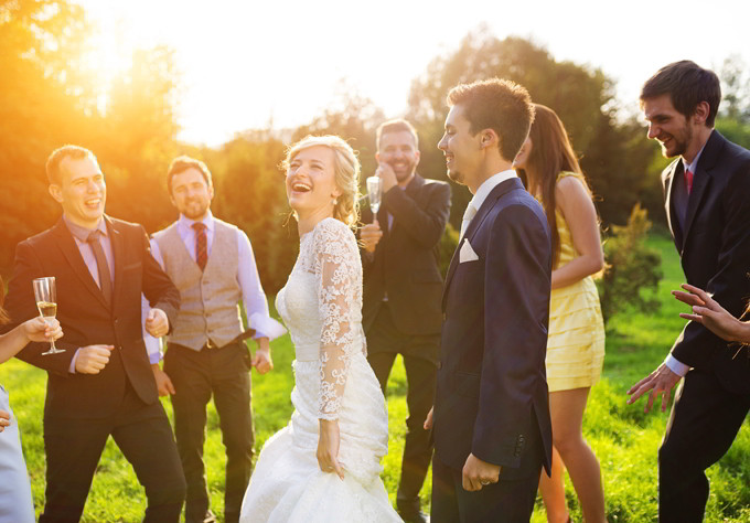 fun wedding games and entertainment ideas bridestory blog