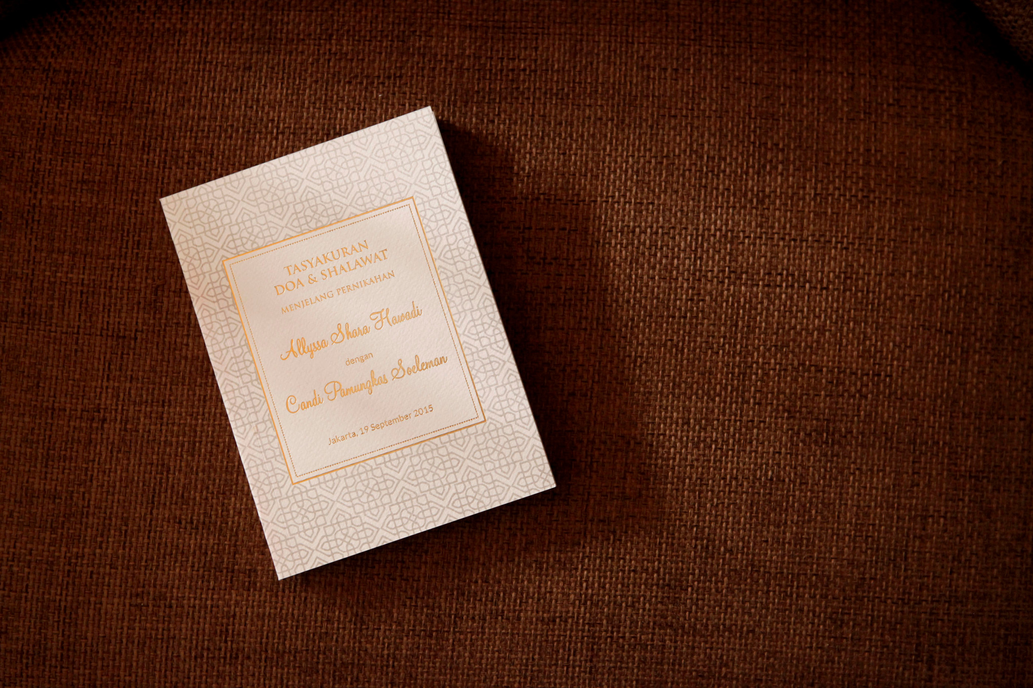 Star Studded Traditional Wedding With Secret Garden Theme