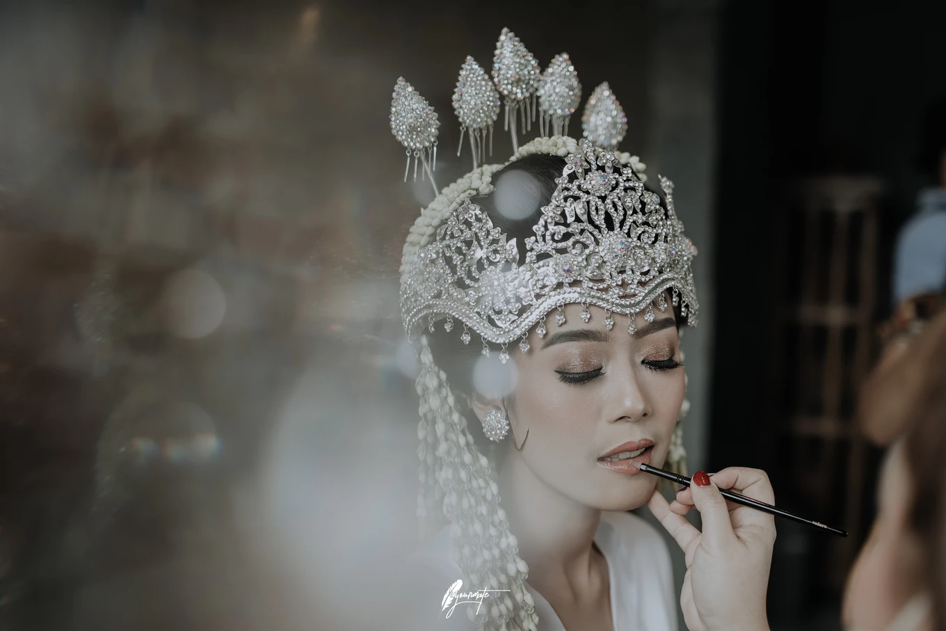 Istimewanya Pengantin Adat Sunda Makna Mendalam Dari Riasan Dan Busananya Bridestory Blog