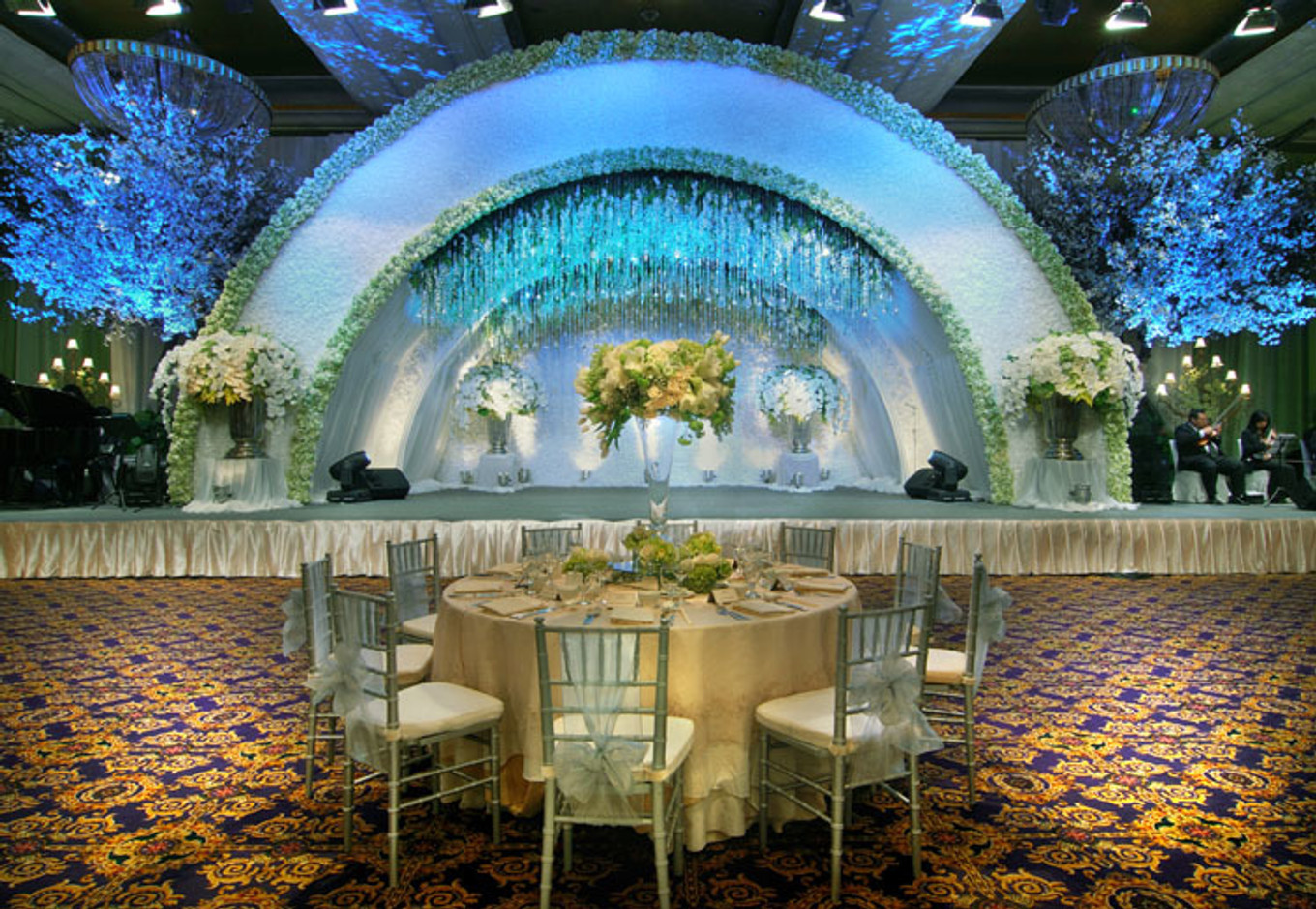 Vendor of the Week Etcetera Lighting Bridestory Blog