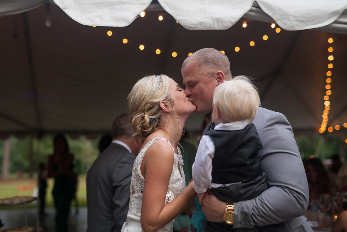 A Truly Captivating Outdoor Wedding in Arkansas Bridestory Blog