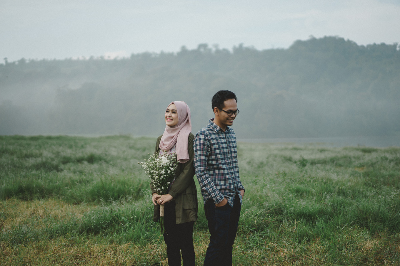 A Laid-Back Pre-Wedding Session at Situ Patenggang ...