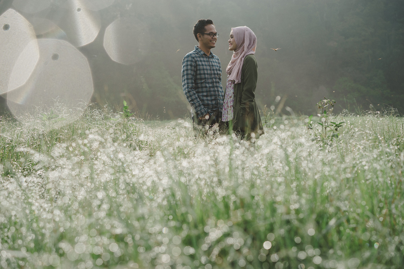 A Laid-Back Pre-Wedding Session at Situ Patenggang ...