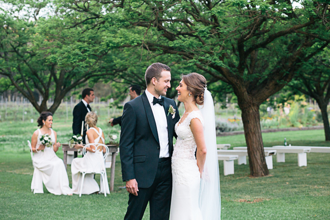 all white alfresco wedding in hunter valley australia 20