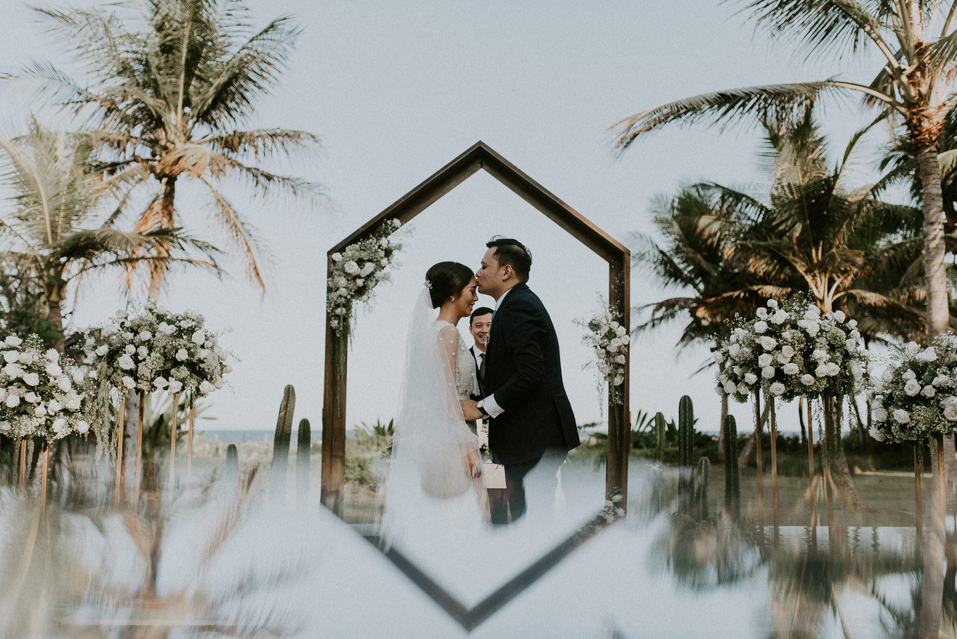 Artikel mengenai Real Wedding Bridestory blog real weddings