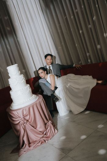 prewedding-adikara-and-nazla-alifa-estetika-klasik-bernuansa-vintage-yang-tak-lekang-oleh-waktu-1