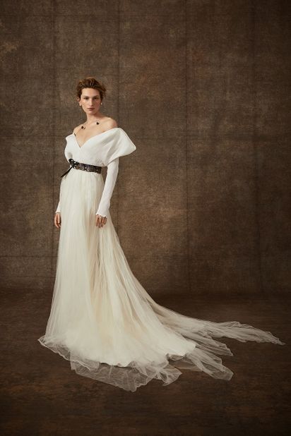 50+ Wedding Gown Inspirations from Bridal Fashion Week Spring 2020  Collections - Bridestory Blog