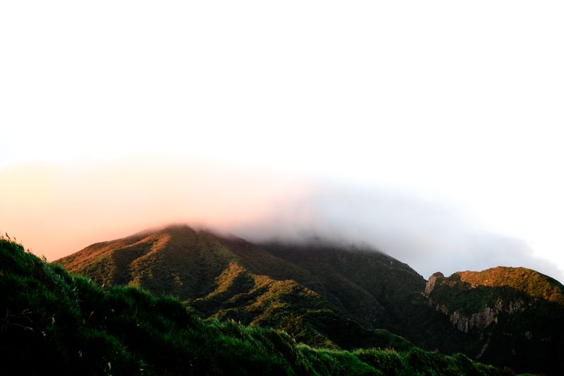 eric-and-leahs-dream-wedding-in-marlboro-hills-batanes-1