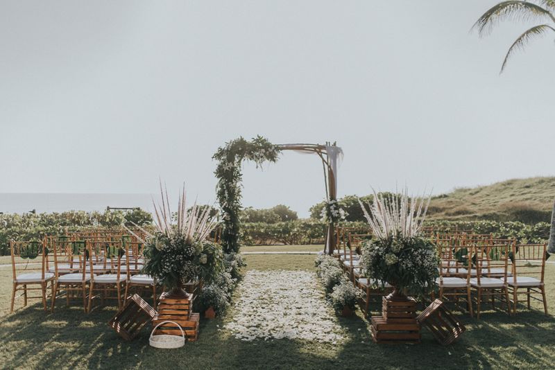 a-traveller-couples-intimate-and-laid-back-wedding-in-bali-1