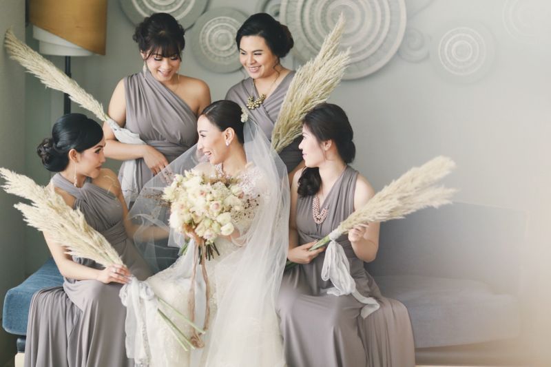 pernikahan-bertema-rustic-nan-elegan-di-dua-kota-1