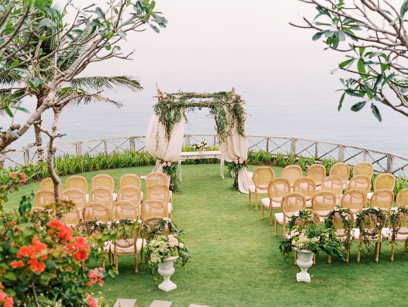 a-refined-destination-wedding-with-earthy-elements-1