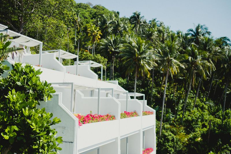 a-beautiful-tropical-wedding-getaway-in-phuket-1