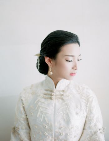 a-wedding-celebration-overlooking-a-serene-balinese-ocean-1