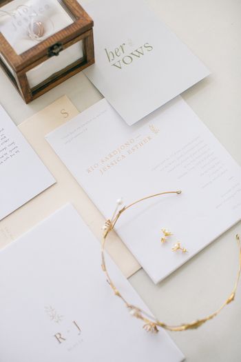 an-industrial-minimalist-wedding-with-a-botanical-touch-1