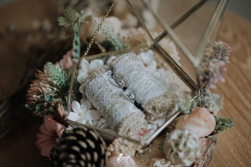 an-intimate-modern-rustic-themed-wedding-in-lembang-1