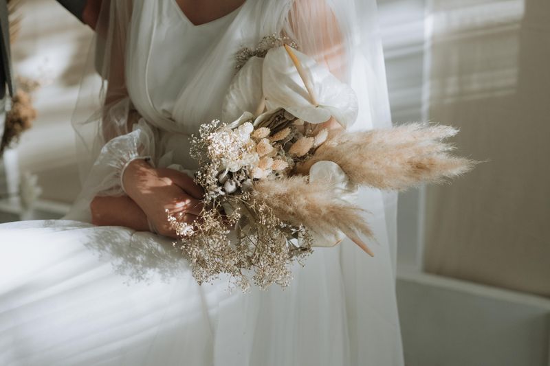 mewujudkan-pernikahan-impian-dengan-konsep-microwedding-yang-penuh-kehangatan-1