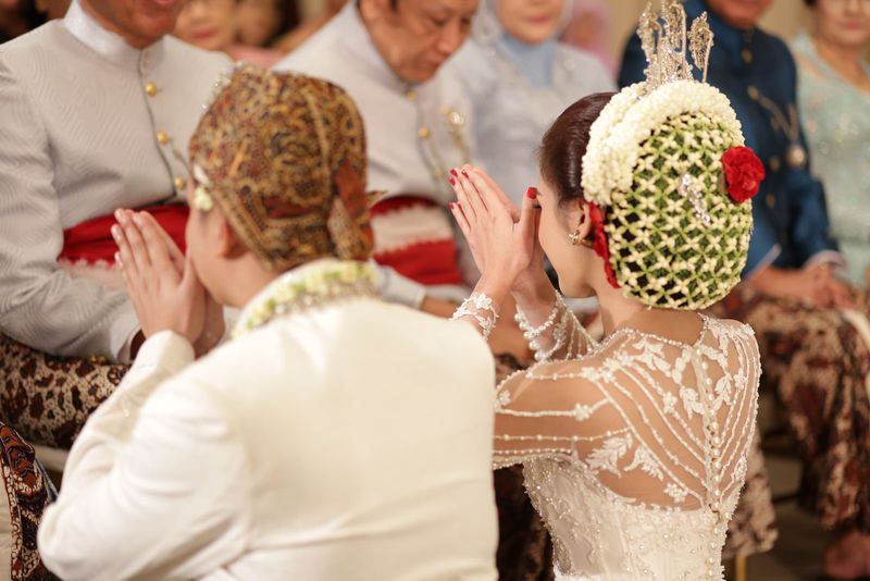 Javanese Traditional Wedding Ceremony - Indonesian Jewelry Blog Kaliuda Gallery Bali