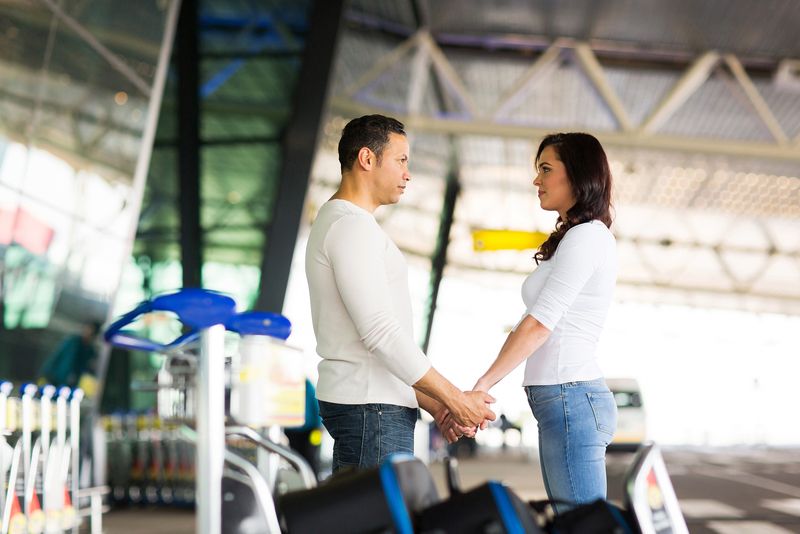 how-to-plan-a-wedding-when-youre-in-a-long-distance-relationship-1