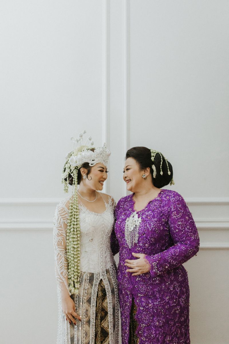 5-ways-to-keep-your-parents-happy-during-the-wedding-prep-1