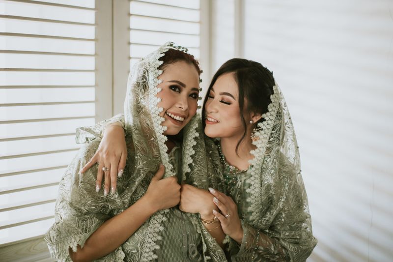 the-festivity-of-a-javanese-traditional-wedding-in-solo-1