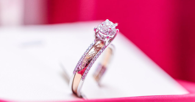 tips-memilih-cincin-tunangan-dan-pernikahan-1